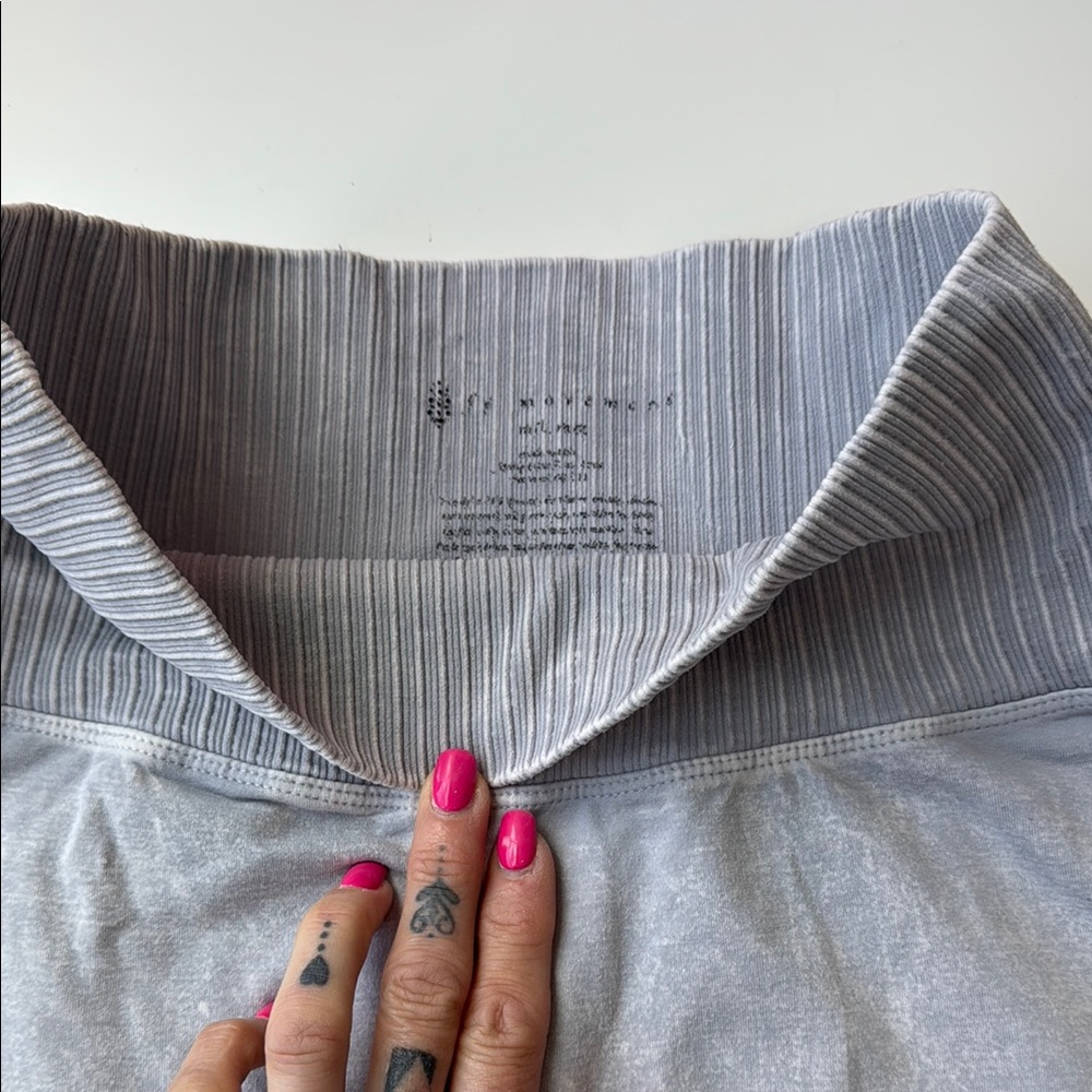 Free People Movement Grey Good Karma leggings m/l - Picture 2 of 2
